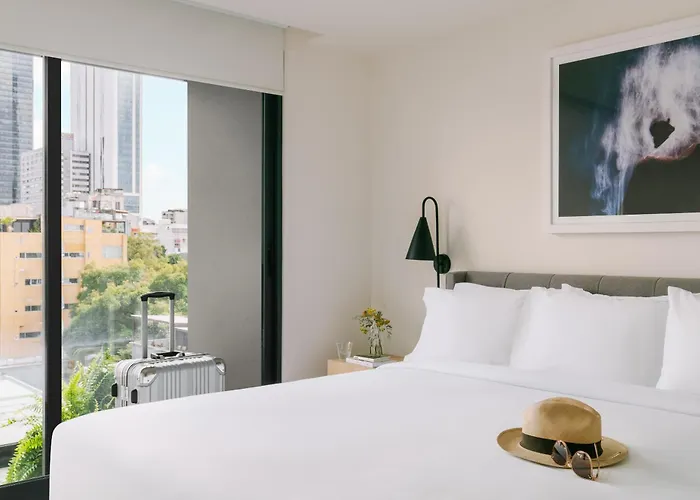 Hotel Sonder Cascada Mexico City