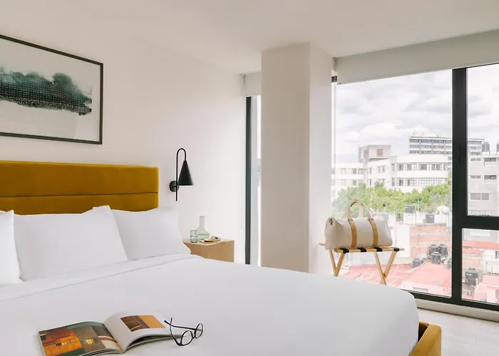 Hotel Sonder Cascada Mexico City